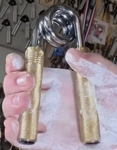 AtomGripz  Brass Heir